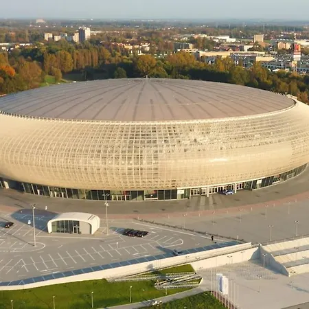 Big Attic Near Tauron Arena Lägenhet
