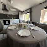 شقة Big Attic Near Tauron Arena *